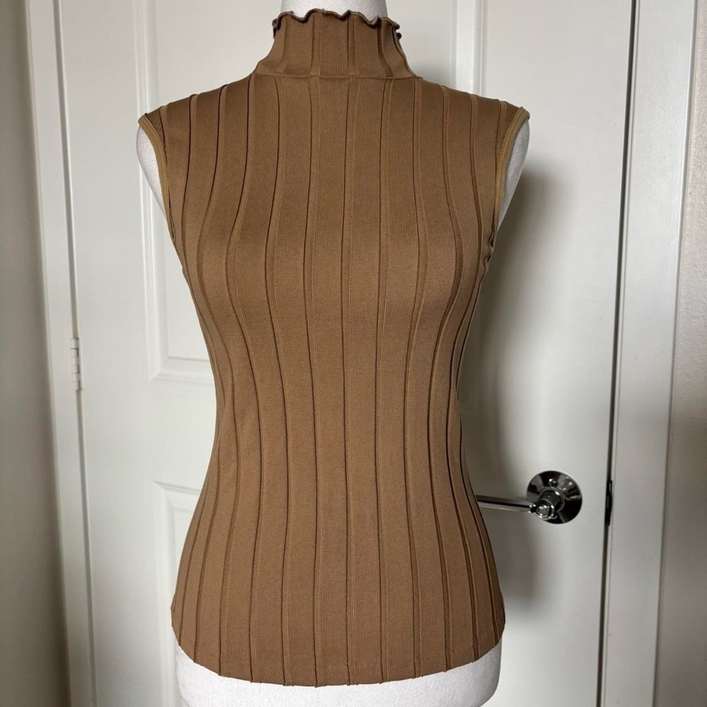 NEW WITH TAGS Brown Ribbed Turtleneck Sleeveless Top BKE Buckle - Picture 3 of 6